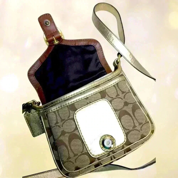 Vintage COACH BLEECKER Mini golden buckle bag - Picture 4 of 12